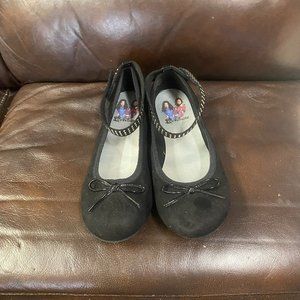 Disney shoes size 6.5